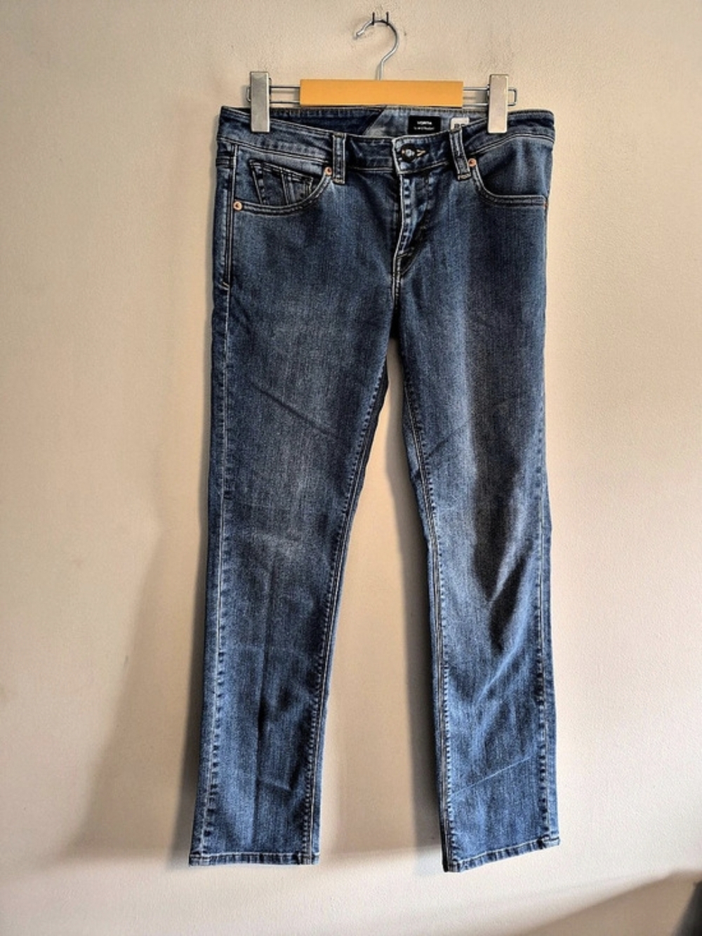 Volcom Women's 29 Light Wash Vorta Slim Straight Leg Jeans